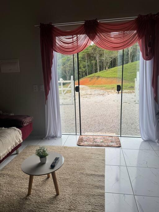 Cabana Recanto Do Arruda Para Casal Em Aguas Mornas Εξωτερικό φωτογραφία